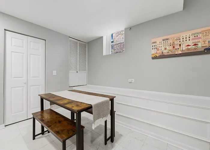 Ukrainian Village 2 Bd 2ba - Steps From Division Appartement Chicago