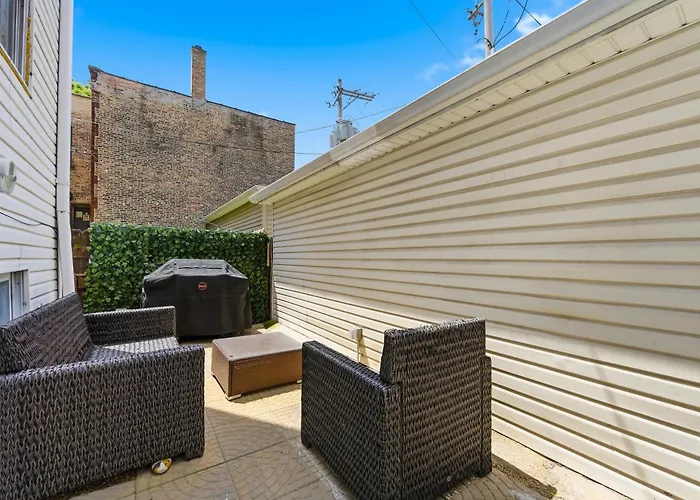 Ukrainian Village 2 Bd 2ba - Steps From Division Appartement Chicago